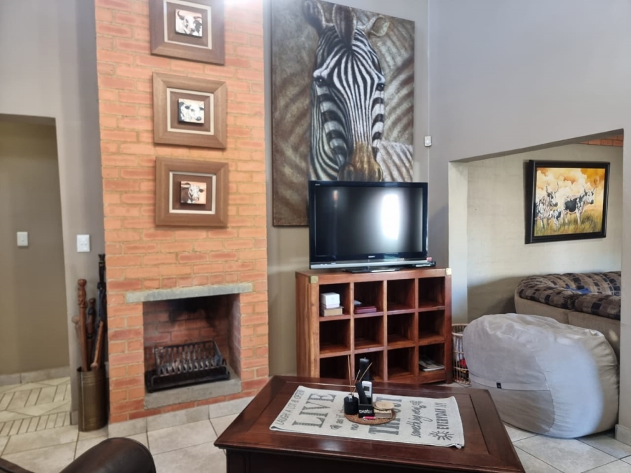 3 Bedroom Property for Sale in Waterval East North West